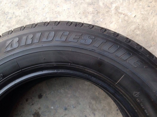 ยาง BRIDGESTONE 185-70-14 ปี 13 ครบชุด 4 เส้น 3000  สภาพสวยๆดอกยางนิ่มๆไม่บวมเอาไปวิ่งกันยาวๆราคาเบาๆค่ะ
