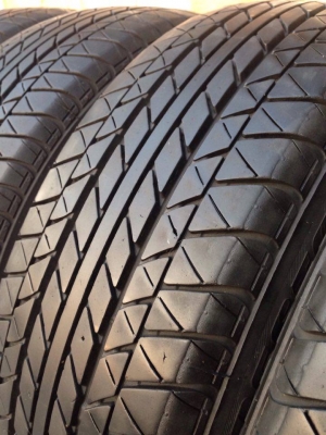 ยาง BRIDGESTONE 185-70-14 ปี 13 ครบชุด 4 เส้น 3000  สภาพสวยๆดอกยางนิ่มๆไม่บวมเอาไปวิ่งกันยาวๆราคาเบาๆค่ะ