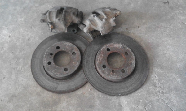 ชุดดิสเบรคหน้า bmw e30