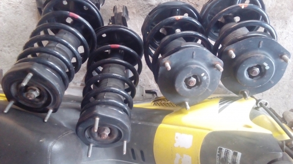 โช๊คแคมรี่