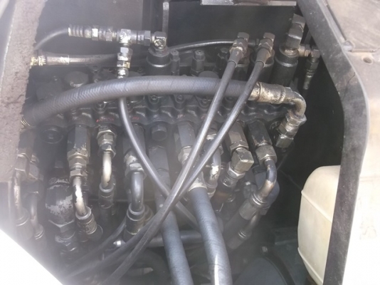 ขายรถขุดเล็กโกเบโก้ Kobelco รุ่น SK045-2 #PY-03229 รถนำเข้าจากญี่ปุ่นค่ะ สภาพดี โทรสอบถามราคา 061-4194022 ใหม่ค่ะ