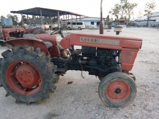 ขายรถไถKUBOTA L240 ใช้งานได้ ตามสภาพ