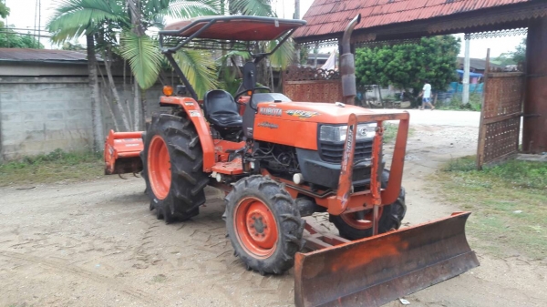 ขายรถไถ KUBOTA L 4508 Di สภาพดีเดิมๆพร้อมใช้งาน อุปกรณ์ครบ 3 ชิ้นมีพร้อมดันหน้า ผานพรวนและ โรตารี่