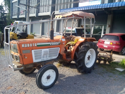 รถไถ่คูโบต้า L 2602. 4 สูบ เพลาเดียว  พร้อมใช้งาน..