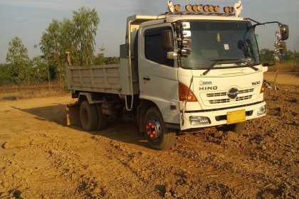 6ล้อดั้มดิน HINO MEGA SERIES-500 FC9J-175 แรง ห้างแท้ ปี55 เครื่อง/เกียร์/ช่วงล่าง เดิมๆ หัวบาง ดั้มเหล็ก4.0ม. ยาง8.25/16 ทิฟฟี่/พาวเวอร์/แอร์ ครบ สวย พร้อมใช้ เล่มครบ **ขาย HINO MEGA ซีรี่ย์ 500 FC9J-175แรง 6ล้อดั้มดิน5คิว รถห้างแท้ 6ล้อดั้มดิน HINO MEGA SERIES-500 FC9J-175 แรง ห้างแท้ ปี55 เครื่อง/เกียร์/ช่วงล่าง เดิมๆ หัวบาง ดั้มเหล็ก4.0ม. ยาง8.25/16 ทิฟฟี่/พาวเวอร์/แอร์ ครบ สวย พร้อมใช้ เล่มครบ **ขาย HINO MEGA ซีรี่ย์ 500 FC9J-175แรง 6ล้อดั้มดิน5คิว รถห้างแท้