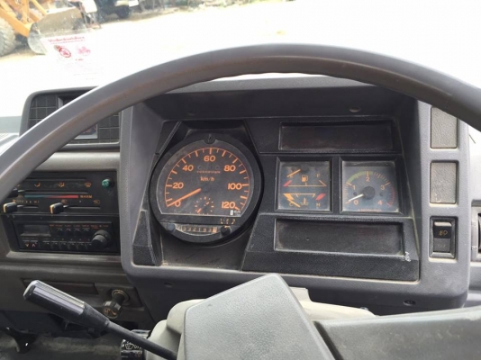 ขาย รถโม่ปูน ขนาดโม่ 2.5คิว Hino FC เครื่อง HO7D 195แรง สภาพดีเยี่ยม ทะเบียนพร้อมโอน