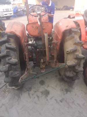 รถไถ KUBOTA L240