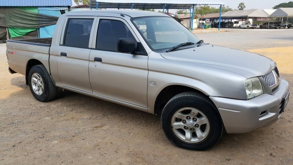 starda G-Cap 4 ประตู เดิมๆ บอดี้สวยๆ