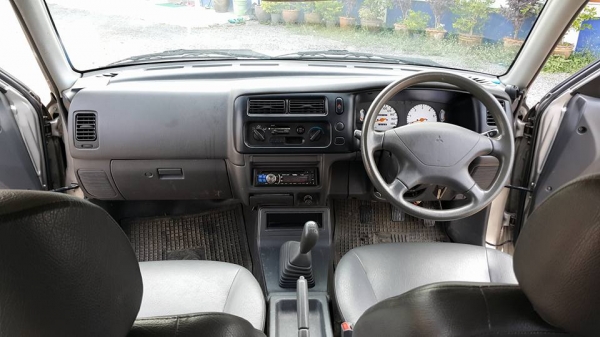 starda G-Cap 4 ประตู เดิมๆ บอดี้สวยๆ