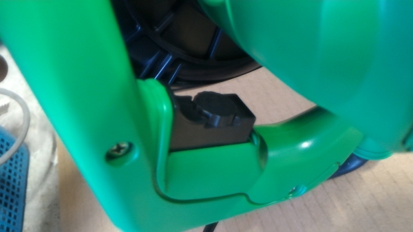 โบเวอร์ ดูด - เป่าลม  มีปุ่มหมุนปรับความเร็ว ปรับแรงลม ใช้ในงานดูดหรือส่งฝุ่น ยาง, ก๊าซ, ข้าว, เมล็ดพืช, เศษวัสดุต่าง ๆ (มีแค่ 5 ตัว )