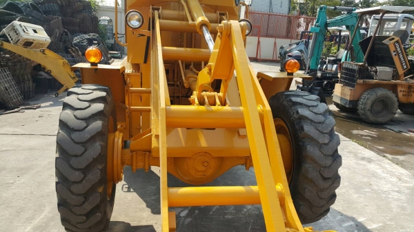 ขาย รถตักล้อยาง FURUKAWA รุ่น FL60A มือสองญี่ปุ่น ตักได้ 1คิว สองเพลา เอวอ่อน เกียร์ครัช พร้อมหัวเก๋ง พร้อมใช้งาน มือถือ/LINE ID : 0818753444 ขาย รถตักล้อยาง FURUKAWA รุ่น FL60A มือสองญี่ปุ่น ตักได้ 1คิว สองเพลา เอวอ่อน เกียร์ครัช พร้อมหัวเก๋ง พร้อมใช้งาน มือถือ/LINE ID : 0818753444