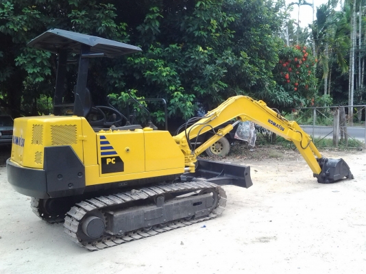 ขายด่วน KOMATSU PC30-6 กับ เทรลเลอร์ ISUZU 6 ล้อ ยกคู่ พร้อมทะเบียน (โปรโมชั่น ราคานี้ทำสีให้ทั้ง 2 คัน) ขายด่วน KOMATSU PC30-6 กับ เทรลเลอร์ ISUZU 6 ล้อ ยกคู่ พร้อมทะเบียน (โปรโมชั่น ราคานี้ทำสีให้ทั้ง 2 คัน)