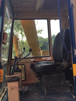 ขาย KOMATSO  PC60-5  รถสวยสภาพพร้อมใช้  มีเอกสาร   สนใจโทร 089-7462641  สุวรรณีจ้า