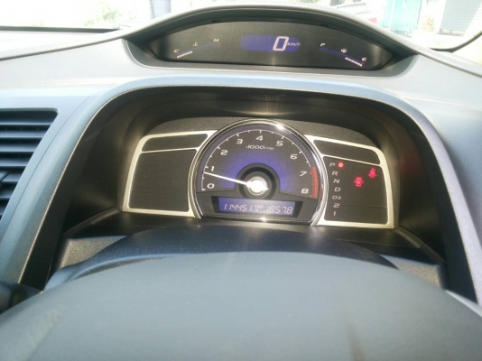 รถเก๋ง HONDA CIVIC ปี 07 เกียร์ออโต้ เบาะหนัง AIRBAG เครื่อง 1800 ราคา 350,000 บ. จัดไฟแนนซ์ได้ 340,000 บ. ดาวน์ 20,000 บ.