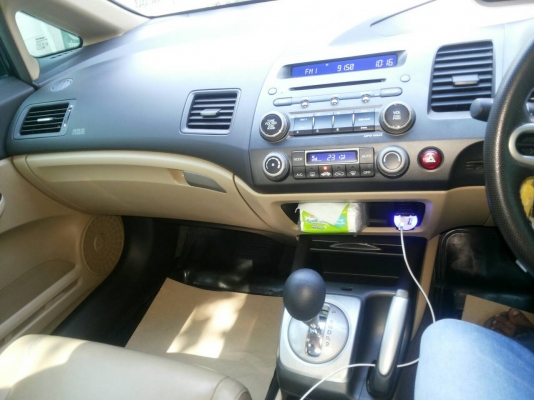 รถเก๋ง HONDA CIVIC ปี 07 เกียร์ออโต้ เบาะหนัง AIRBAG เครื่อง 1800 ราคา 350,000 บ. จัดไฟแนนซ์ได้ 340,000 บ. ดาวน์ 20,000 บ.