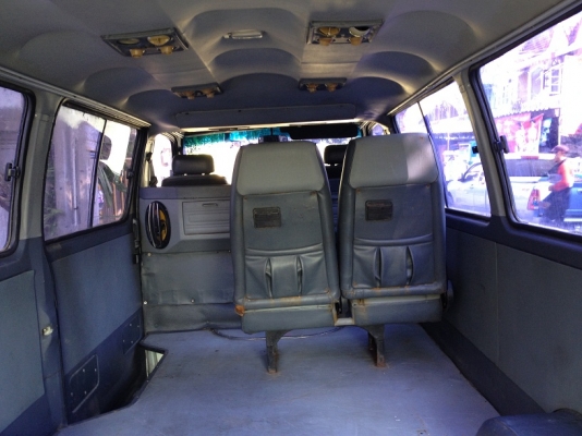 TOYOTA  HIACE เครื่อง 2.0