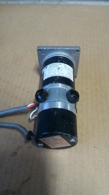 DCเซอร์โวมอเตอร์ มอเตอร์ MINERTIAขนาด 32 V. 4.5 A. แกนเพลาโตประมาณ 8 - 10 มม ( เหลือแค่ 2 ตัว )