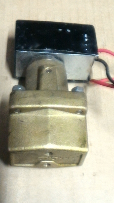 (วาล์วไฟฟ้า 24 V)โซลินอยด์วาล์วแบบเอนกประสงค์  ใช้กับ น้ำ น้ำมัน และแก็ส ได้ ทนแรงได้สูง ขนาดเกลี่ยว 15 มม. ใช้ไฟ DC 24  V.