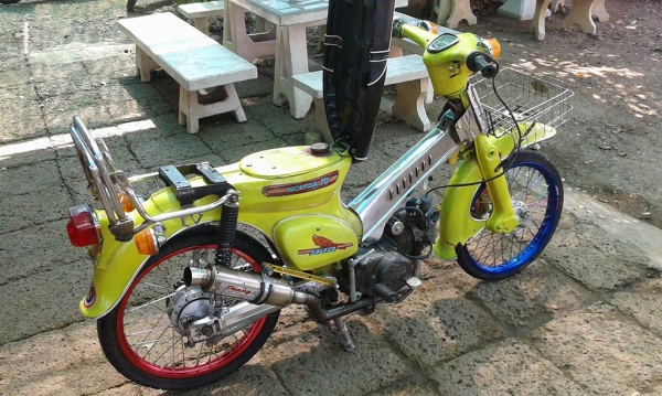 ขาย C70 เครื่องไทเกอร์125 (ไม่ ท.บ. มีใบซื้อขายออกให้จากทางร้าน) ค่าตัว 6500 บาท สนใจทักเเชทหรือโทร.089-8054390 โอ๋ ลพบุรี