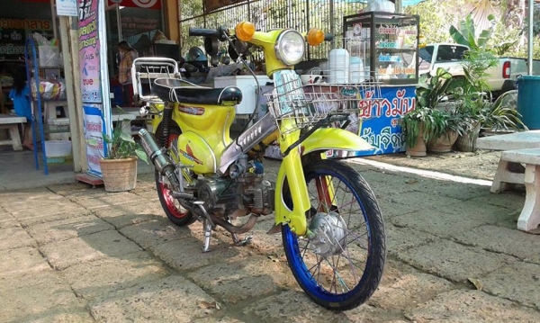 ขาย C70 เครื่องไทเกอร์125 (ไม่ ท.บ. มีใบซื้อขายออกให้จากทางร้าน) ค่าตัว 6500 บาท สนใจทักเเชทหรือโทร.089-8054390 โอ๋ ลพบุรี