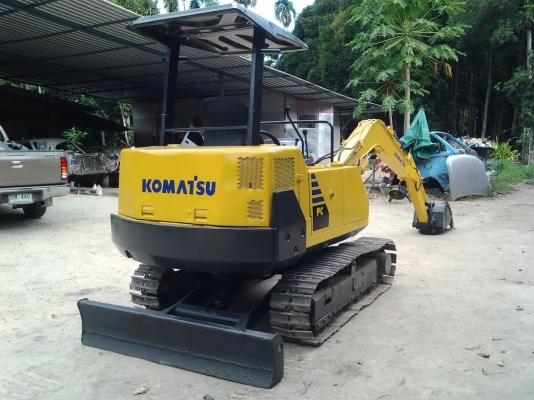 ขายด่วน KOMATSU PC30-6 กับ เทรลเลอร์ ISUZU 6 ล้อ ยกคู่ พร้อมทะเบียน (โปรโมชั่น ราคานี้ทำสีให้ทั้ง 2 คัน) ขายด่วน KOMATSU PC30-6 กับ เทรลเลอร์ ISUZU 6 ล้อ ยกคู่ พร้อมทะเบียน (โปรโมชั่น ราคานี้ทำสีให้ทั้ง 2 คัน)