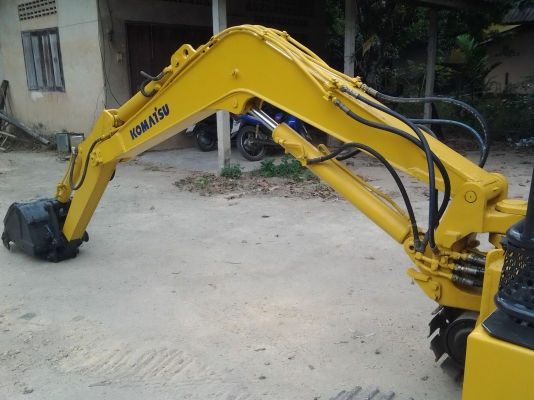 ขายด่วน KOMATSU PC30-6 กับ เทรลเลอร์ ISUZU 6 ล้อ ยกคู่ พร้อมทะเบียน (โปรโมชั่น ราคานี้ทำสีให้ทั้ง 2 คัน) ขายด่วน KOMATSU PC30-6 กับ เทรลเลอร์ ISUZU 6 ล้อ ยกคู่ พร้อมทะเบียน (โปรโมชั่น ราคานี้ทำสีให้ทั้ง 2 คัน)