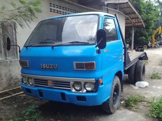 ขายด่วน KOMATSU PC30-6 กับ เทรลเลอร์ ISUZU 6 ล้อ ยกคู่ พร้อมทะเบียน (โปรโมชั่น ราคานี้ทำสีให้ทั้ง 2 คัน) ขายด่วน KOMATSU PC30-6 กับ เทรลเลอร์ ISUZU 6 ล้อ ยกคู่ พร้อมทะเบียน (โปรโมชั่น ราคานี้ทำสีให้ทั้ง 2 คัน)