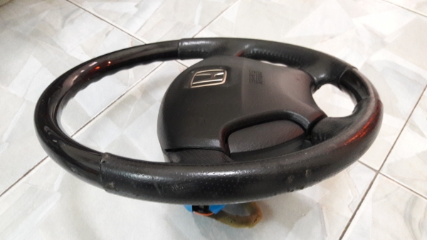 ขายพวงมาลัย HONDA ไม้สลับหนัง ขายพวงมาลัย HONDA ไม้สลับหนัง