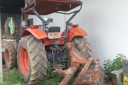 ขายรถไถคูโบต้า 6040 สภาพดีรถจอดไม่มีคนใช้งาน