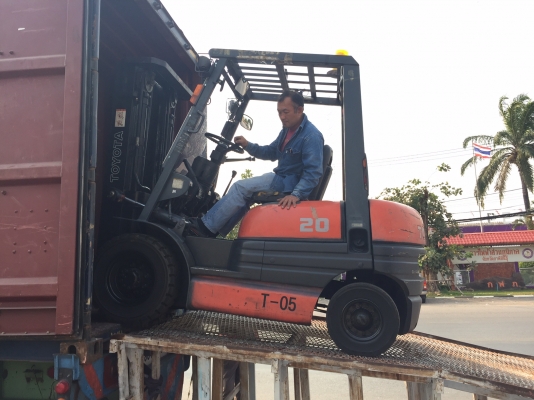 2 ตู้คอนเทนเนอร์  เข้ามาล่าสุดครับ ( รับประกันคุณภาพ 3-6 เดือน ) รถโฟลคลิฟท์ นำเข้าจากญี่ปุ่น แท้ 100\% ( SPECS JAPAN )