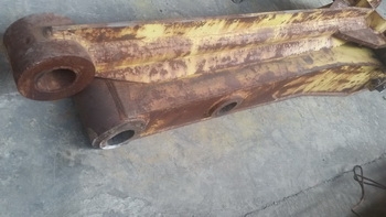 ขาย บูม อาร์มสำหรับ รถขุด PC  200- 300-400 มือสองญี่ปุ่น เหล็กหนาแท้ ทนทาน