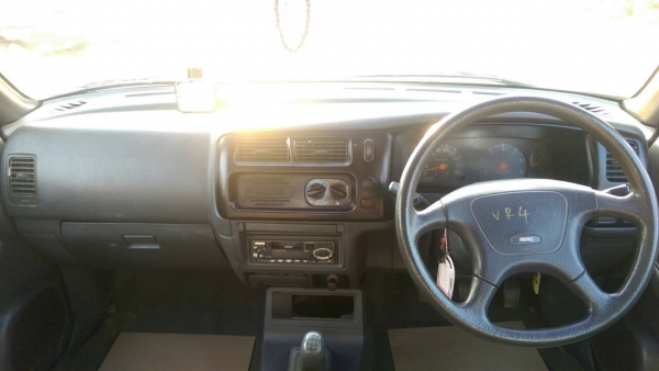 มิตซูบิชิ สตาด้า 4ประตู มิตซูบิชิ สตาด้า 4ประตู