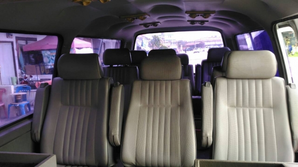 รถตู้ นิสสัน Urvan รถตู้ นิสสัน Urvan