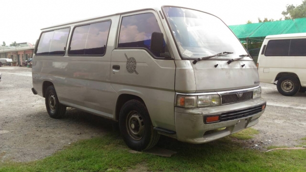 รถตู้ นิสสัน Urvan รถตู้ นิสสัน Urvan