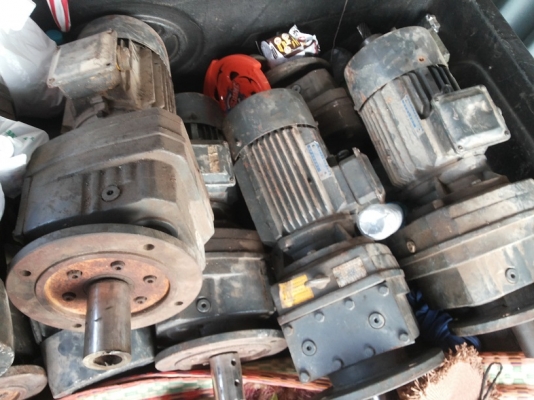 ขาย มอเตอร์เกียร์ ขนาด 3 แรงมีหลายตัว