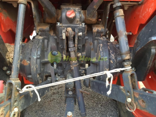 L4708SP มือสอง ตัวรถพร้อมใบดัน ใช้งาน 881 ชั่วโมง ปี 2557 ดาวน์ 5,000 บาท