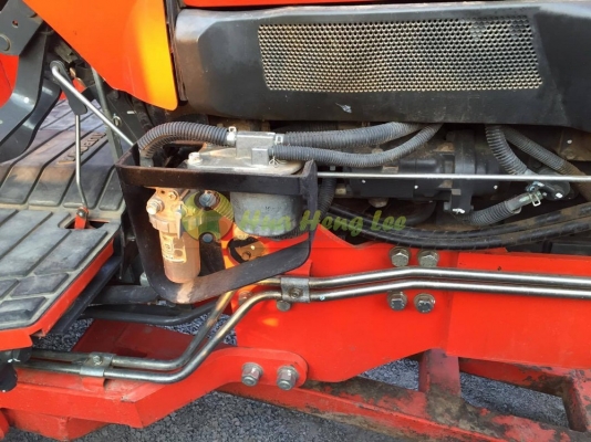 L4708SP มือสอง ตัวรถพร้อมใบดัน ใช้งาน 881 ชั่วโมง ปี 2557 ดาวน์ 5,000 บาท