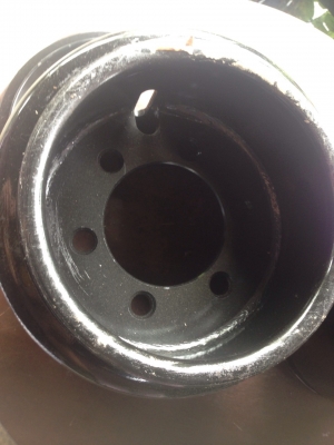 รับหล่อดอกยางตันและยางลมทุกขนาด วจำหน่ายยางใหม่ทุกยี่ห้อ ทั้งตันและลม คร้า