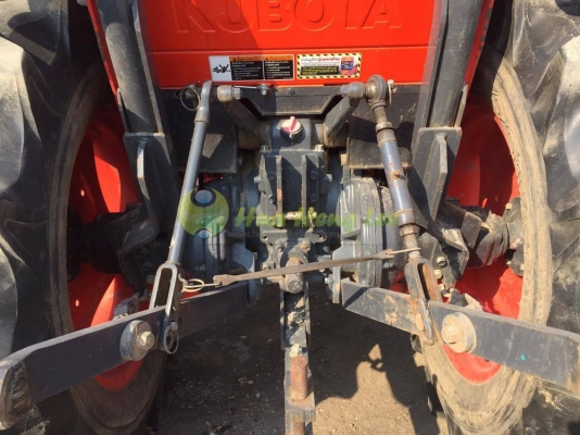 L4708 ตัวรถพร้อมใบดัน มือสอง ใช้งาน 670 ชั่วโมง ปี 2556  ดาวน์ 5,000 บาท