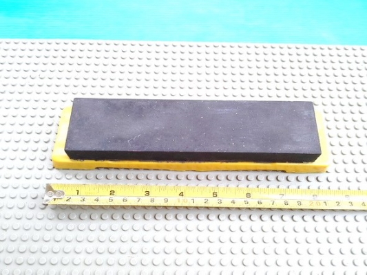 ขายหินลับมีดญี่ปุ่นแบบละเอียดพร้อมแท่นรอง