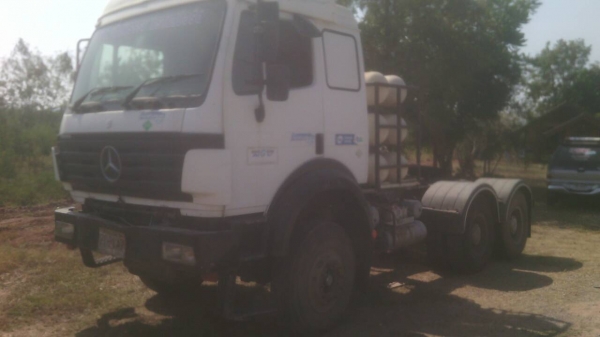 หัวลากเบนช์ ปื2538 ใช้ เครื่องทื่ผลิตมาสำหรับก๊าชNGVโดยเฉพาะ  เดิมเปน2เพลาแต่ทำเปนเพลาเดืยวแท่นโบกื้เดิม  เกืยร์ZF รถพร้อมใช้งาน สนใจติดต่อ 0835601591  หรือ 0903494058