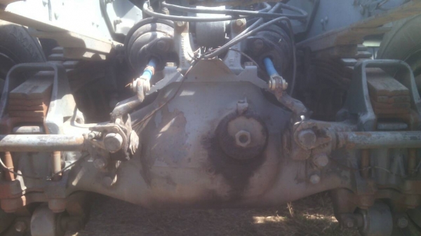 หัวลากเบนช์ ปื2538 ใช้ เครื่องทื่ผลิตมาสำหรับก๊าชNGVโดยเฉพาะ  เดิมเปน2เพลาแต่ทำเปนเพลาเดืยวแท่นโบกื้เดิม  เกืยร์ZF รถพร้อมใช้งาน สนใจติดต่อ 0835601591  หรือ 0903494058