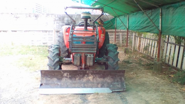 รถไถ2เพลา KUBOTA M7040 70แรง 4WD ปี51 เครื่อง/เกียร์/ปั้ม เดิม แน่น แรงดี ไฮฯหน้า-หลังปกติ บอดี้เดิม ยางพอใช้ พร้อมดัน+ผาน3 สภาพใช้งานได้ ตามสภาพ เล่มทะเบียนครบ **ขาย KUBOTA M7040 4WD 70HP รถไถ2เพลา พร้อมอุปกรณ์2ชิ้น ตามสภาพ มีเล่มทะ รถไถ2เพลา KUBOTA M7040 70แรง 4WD ปี51 เครื่อง/เกียร์/ปั้ม เดิม แน่น แรงดี ไฮฯหน้า-หลังปกติ บอดี้เดิม ยางพอใช้ พร้อมดัน+ผาน3 สภาพใช้งานได้ ตามสภาพ เล่มทะเบียนครบ **ขาย KUBOTA M7040 4WD 70HP รถไถ2เพลา พร้อมอุปกรณ์2ชิ้น ตามสภาพ มีเล่มทะ