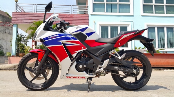 CBR300 2014 รถบ้านเจ้าของมือเดียว วิ่งน้อย ประกันครบ พร้อมใช้ ไม่แพงต่อรองได้ครับ