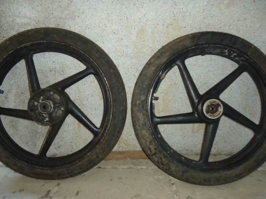 ล้อ Suzuki raider 125 เดิม ลด 730.- ล้อ Suzuki raider 125 เดิม ลด 730.-