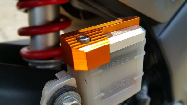 CBR150 2011 วิ่งน้อย ของแต่ง Biker แท้ท่วมคัน สวยไม่แพง ต่อรองได้