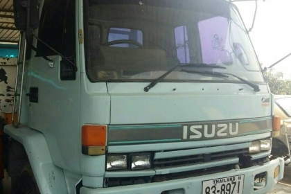 หกล้อ อีซูซุ ร็อค FTR195นางฟ้า เครน 3.5ตัน 4ปอก 3ชัก กะบะเหล็อกยาว7.20ม พร้อมใช้งาน ทะเบียนภาษีเต็ม พร้อมโอน หกล้อ อีซูซุ ร็อค FTR195นางฟ้า เครน 3.5ตัน 4ปอก 3ชัก กะบะเหล็อกยาว7.20ม พร้อมใช้งาน ทะเบียนภาษีเต็ม พร้อมโอน