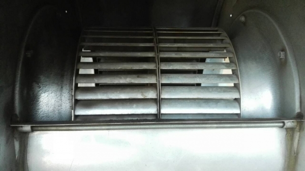 Sell>> โบวเวอร์ ดูดอากาศ KRUGER 4 HP. 380V. สภาพใหม่ 98\% มาคู่ 2 ตัว ทดลองสินค้าก่อนได้พร้อมใช้งาน.