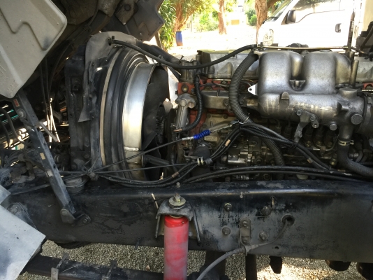 ขายรถ 6 ล้อ ตู้ 10บาน เครื่อง 200 แรง ยาว 7.20เมตร ราคา 695000 บาท