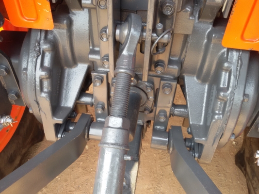 ปัญญาแทรคเตอร์..จัดมาให้ครับ ด่วน!!!คูโบต้า L3608 พร้อมใบมีดคานล่าง พร้อมผาน6 ตราช้าง22&times;6 ทำงาน966ชม.จัดส่ง อ.เก้าเลี้ยว จ.นครสวรรค์